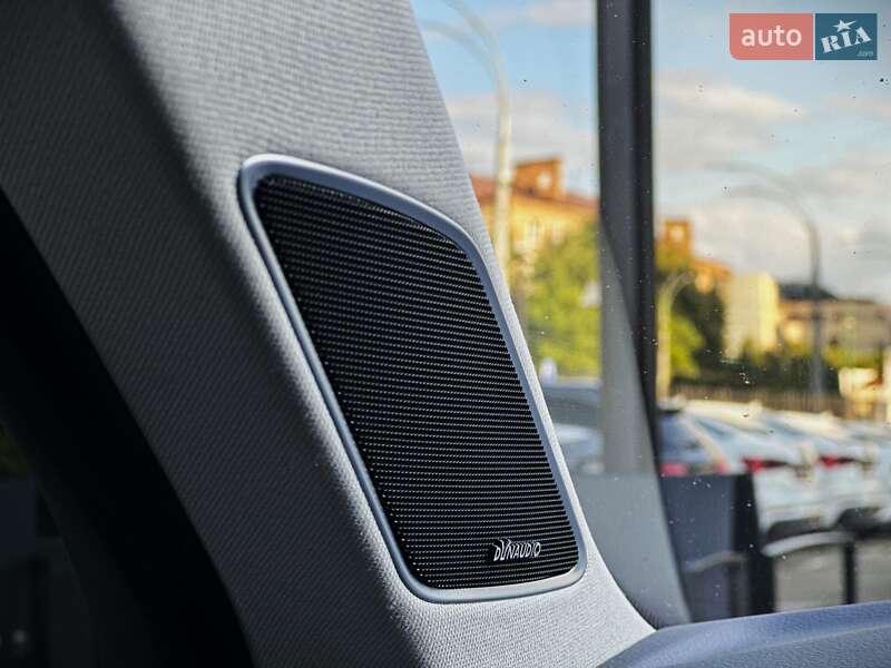 Позашляховик / Кросовер Volkswagen Touareg 2019 в Києві фото 33 Позашляховик / Кросовер Volkswagen Touareg 2019 в Києві