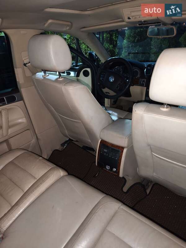 Внедорожник / Кроссовер Volkswagen Touareg 2005 в Львове фото 12 Внедорожник / Кроссовер Volkswagen Touareg 2005 в Львове