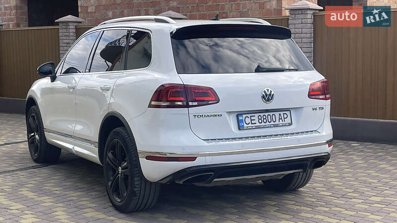 Внедорожник / Кроссовер Volkswagen Touareg 2017 в Черновцах