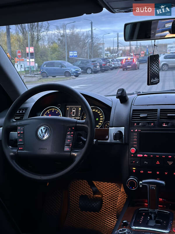 Позашляховик / Кросовер Volkswagen Touareg 2002 в Вінниці