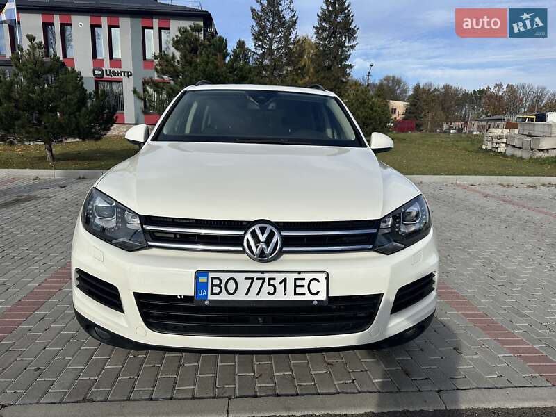 Внедорожник / Кроссовер Volkswagen Touareg 2010 в Тернополе