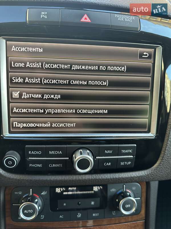 Внедорожник / Кроссовер Volkswagen Touareg 2010 в Тернополе