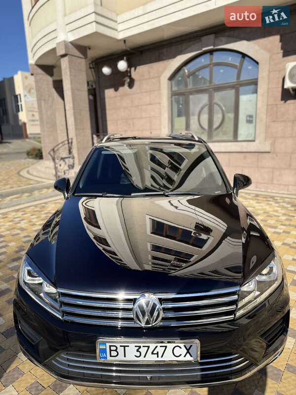 Внедорожник / Кроссовер Volkswagen Touareg 2014 в Николаеве фото 5 Внедорожник / Кроссовер Volkswagen Touareg 2014 в Николаеве