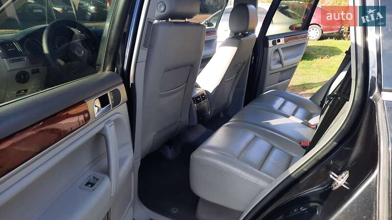 Внедорожник / Кроссовер Volkswagen Touareg 2005 в Черкассах фото 9 Внедорожник / Кроссовер Volkswagen Touareg 2005 в Черкассах