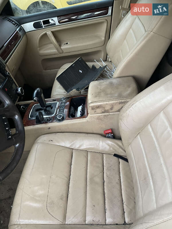 Позашляховик / Кросовер Volkswagen Touareg 2008 в Києві