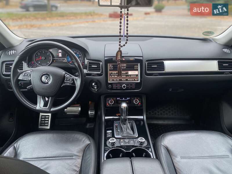 Позашляховик / Кросовер Volkswagen Touareg 2013 в Вінниці