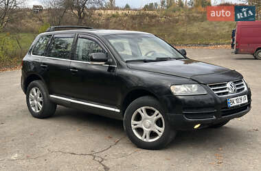 Позашляховик / Кросовер Volkswagen Touareg 2006 в Рівному
