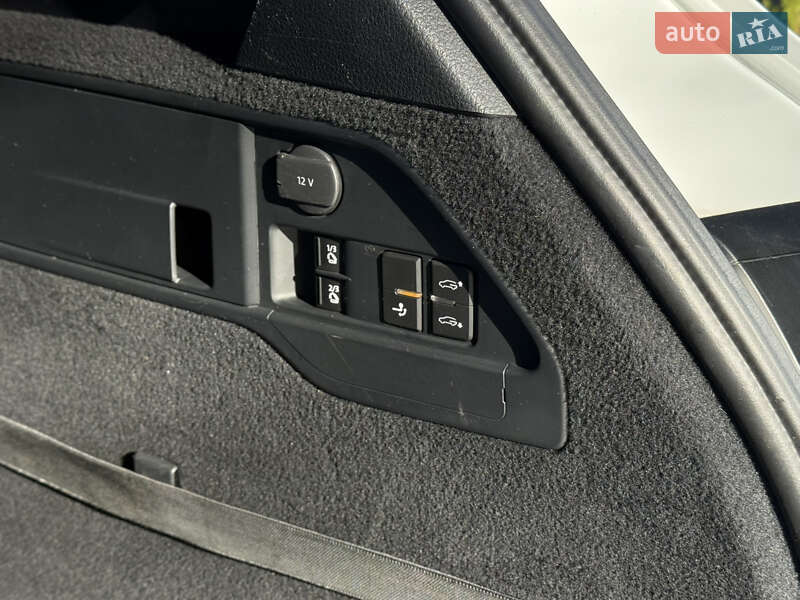 Внедорожник / Кроссовер Volkswagen Touareg 2013 в Ивано-Франковске фото 23 Внедорожник / Кроссовер Volkswagen Touareg 2013 в Ивано-Франковске