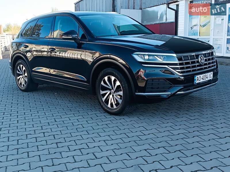 Позашляховик / Кросовер Volkswagen Touareg 2019 в Хусті фото 16 Позашляховик / Кросовер Volkswagen Touareg 2019 в Хусті
