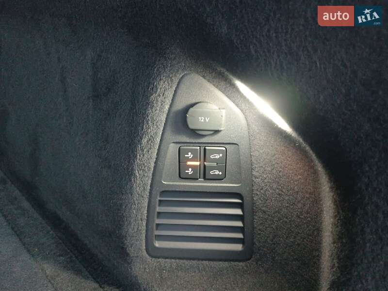 Позашляховик / Кросовер Volkswagen Touareg 2019 в Хусті фото 46 Позашляховик / Кросовер Volkswagen Touareg 2019 в Хусті