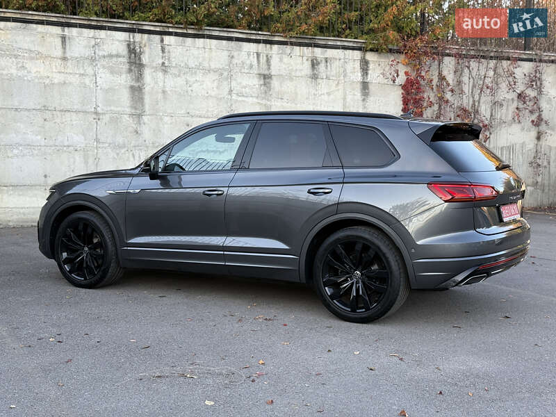 Внедорожник / Кроссовер Volkswagen Touareg 2021 в Ровно фото 10 Внедорожник / Кроссовер Volkswagen Touareg 2021 в Ровно