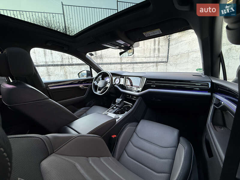 Внедорожник / Кроссовер Volkswagen Touareg 2021 в Ровно фото 50 Внедорожник / Кроссовер Volkswagen Touareg 2021 в Ровно