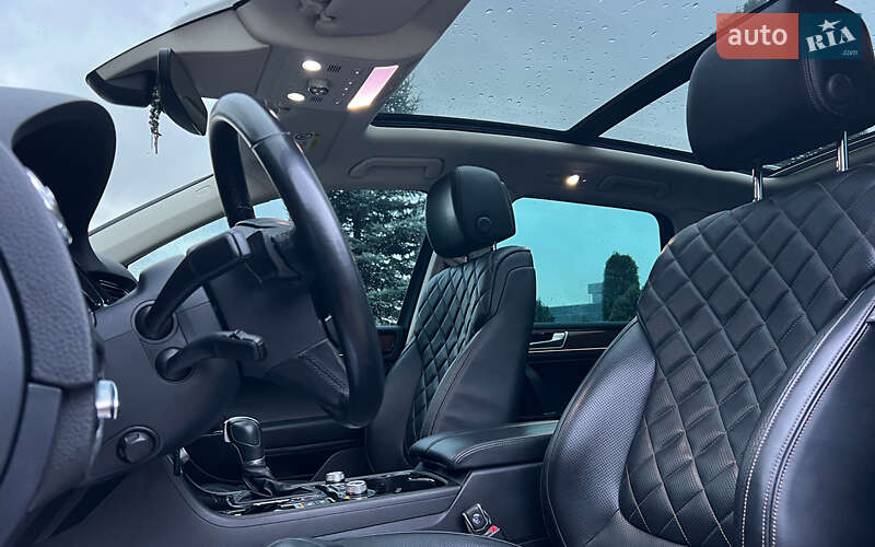 Внедорожник / Кроссовер Volkswagen Touareg 2018 в Львове