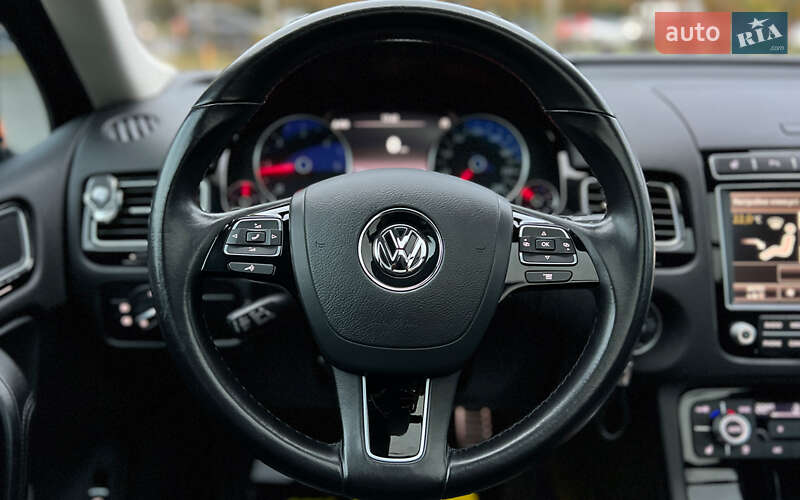Внедорожник / Кроссовер Volkswagen Touareg 2018 в Львове