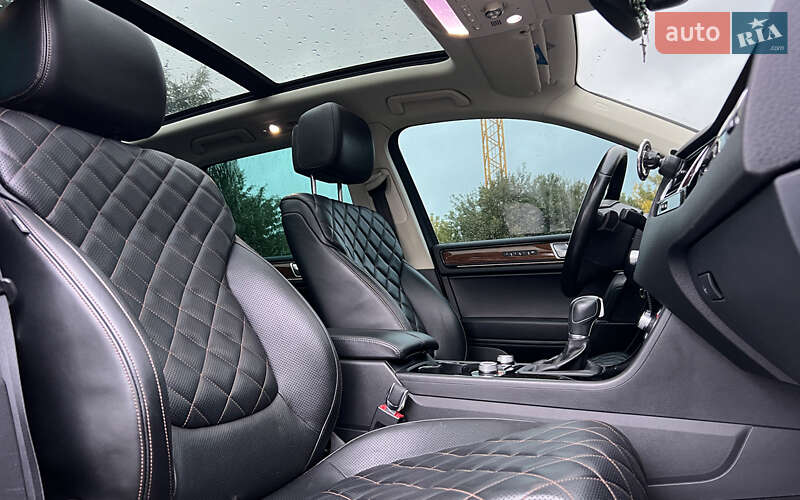 Внедорожник / Кроссовер Volkswagen Touareg 2018 в Львове