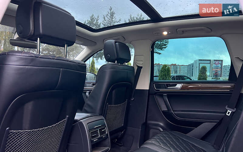 Внедорожник / Кроссовер Volkswagen Touareg 2018 в Львове
