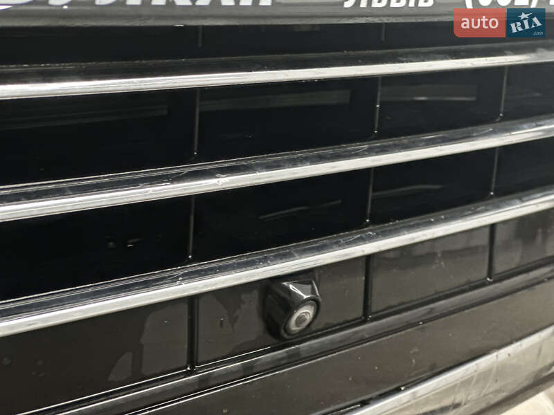 Позашляховик / Кросовер Volkswagen Touareg 2015 в Вінниці