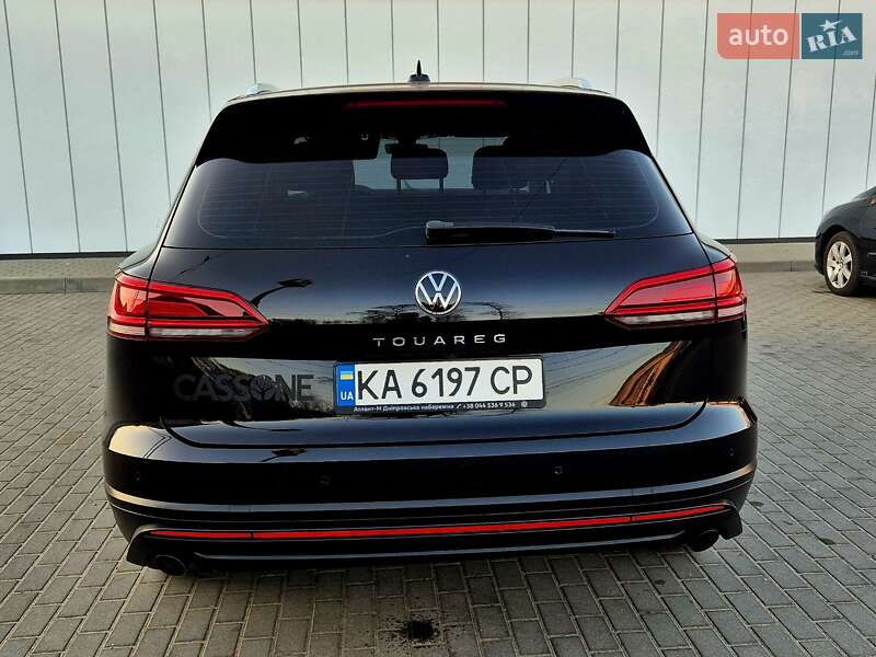 Позашляховик / Кросовер Volkswagen Touareg 2021 в Житомирі