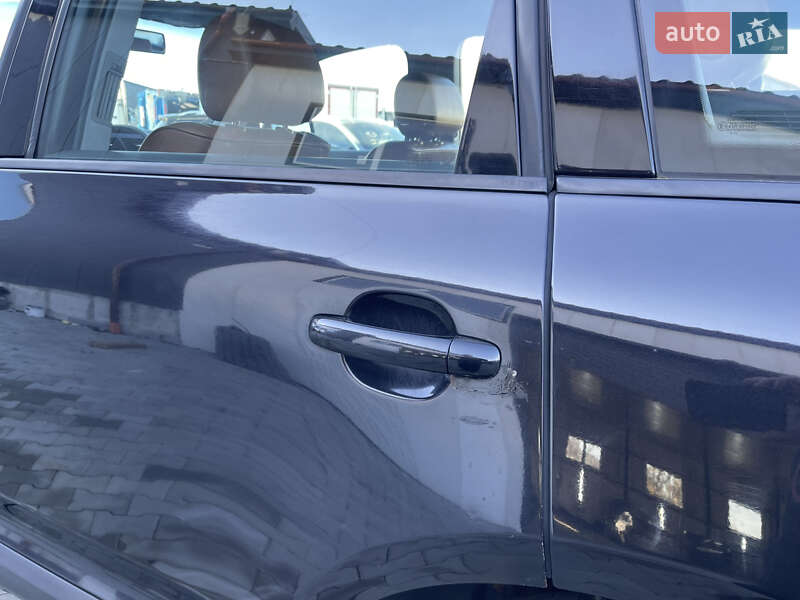 Внедорожник / Кроссовер Volkswagen Touareg 2004 в Львове фото 16 Внедорожник / Кроссовер Volkswagen Touareg 2004 в Львове