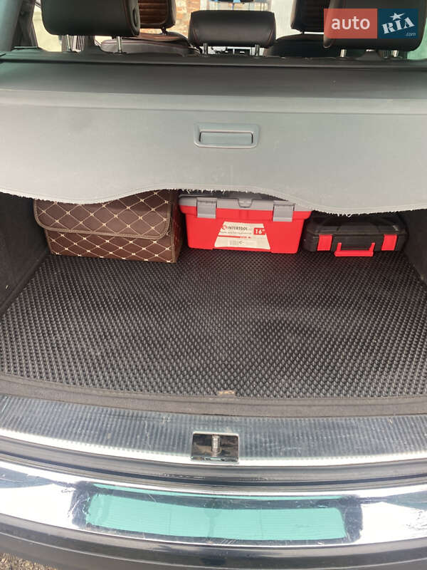 Позашляховик / Кросовер Volkswagen Touareg 2008 в Краснограді