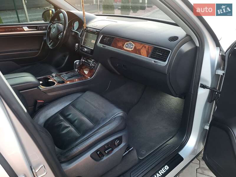 Внедорожник / Кроссовер Volkswagen Touareg 2010 в Луцке фото 28 Внедорожник / Кроссовер Volkswagen Touareg 2010 в Луцке