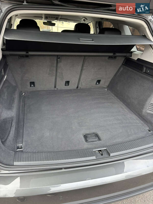 Внедорожник / Кроссовер Volkswagen Touareg 2023 в Тернополе