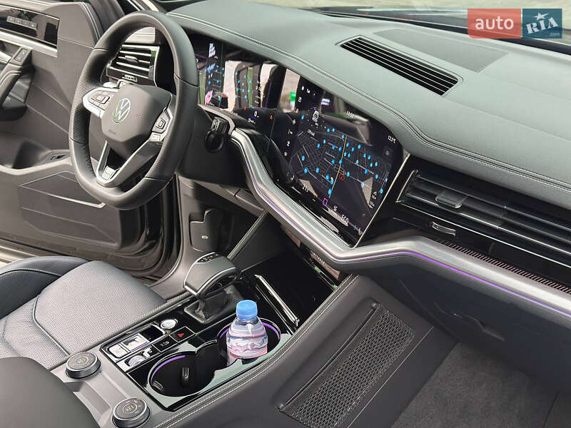 Внедорожник / Кроссовер Volkswagen Touareg 2024 в Днепре