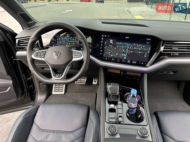 Внедорожник / Кроссовер Volkswagen Touareg 2024 в Днепре