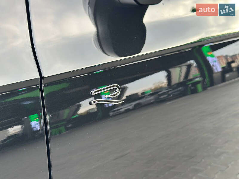 Внедорожник / Кроссовер Volkswagen Touareg 2024 в Днепре