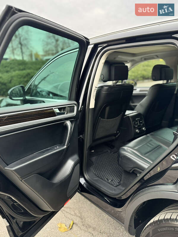 Внедорожник / Кроссовер Volkswagen Touareg 2015 в Умани фото 35 Внедорожник / Кроссовер Volkswagen Touareg 2015 в Умани