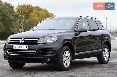 Внедорожник / Кроссовер Volkswagen Touareg 2011 в Львове