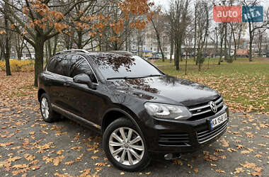Внедорожник / Кроссовер Volkswagen Touareg 2011 в Хмельницком