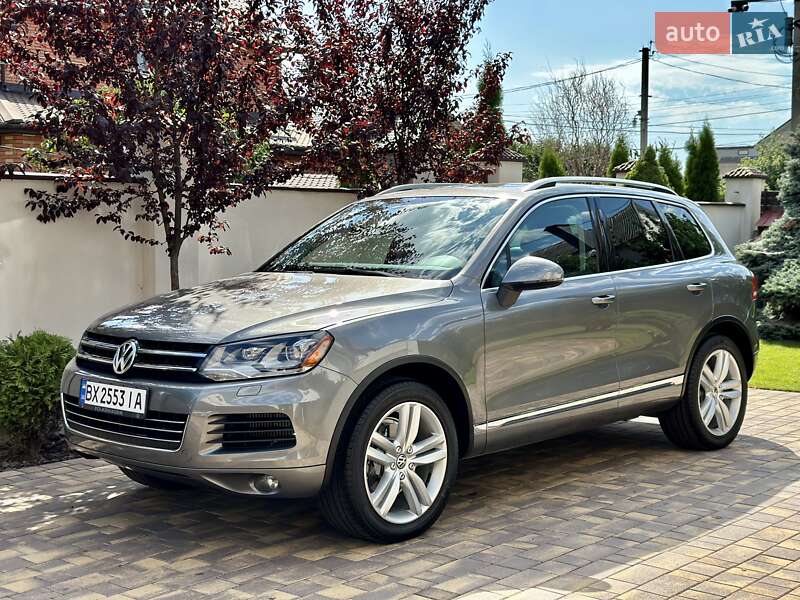 Внедорожник / Кроссовер Volkswagen Touareg 2014 в Виннице