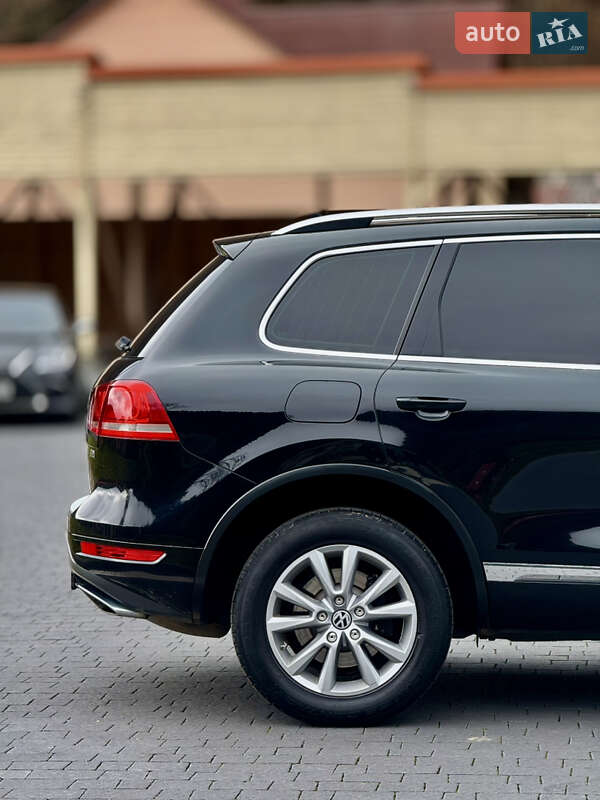 Внедорожник / Кроссовер Volkswagen Touareg 2012 в Межгорье
