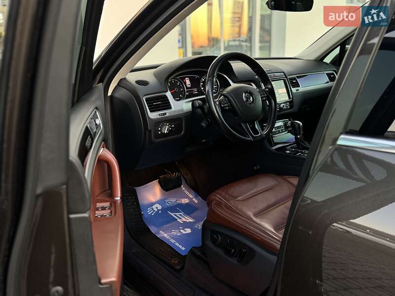 Внедорожник / Кроссовер Volkswagen Touareg 2017 в Мукачево фото 43 Внедорожник / Кроссовер Volkswagen Touareg 2017 в Мукачево