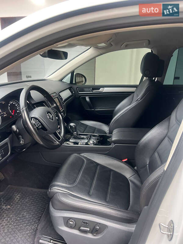 Внедорожник / Кроссовер Volkswagen Touareg 2016 в Черкассах фото 13 Внедорожник / Кроссовер Volkswagen Touareg 2016 в Черкассах