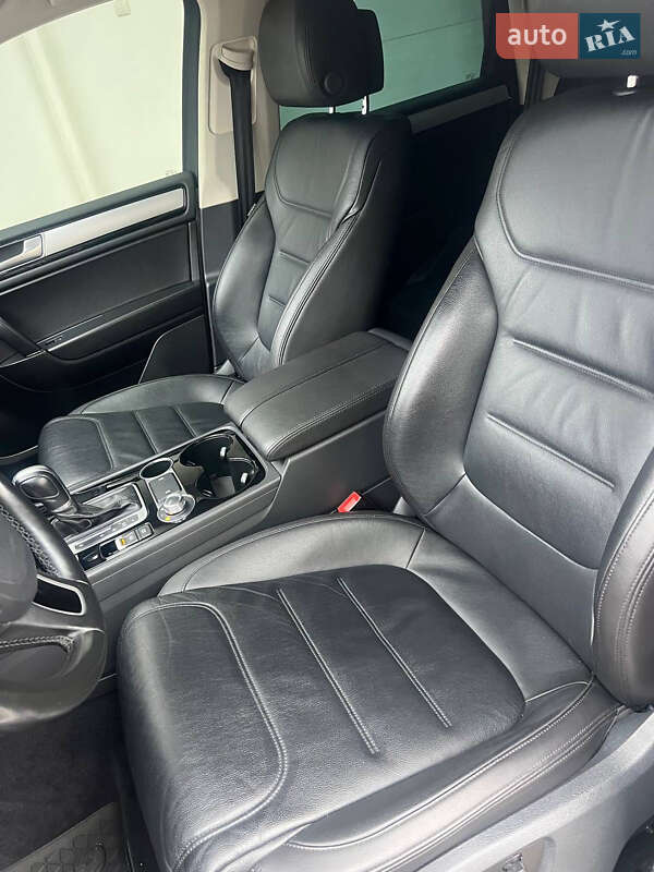 Внедорожник / Кроссовер Volkswagen Touareg 2016 в Черкассах фото 17 Внедорожник / Кроссовер Volkswagen Touareg 2016 в Черкассах