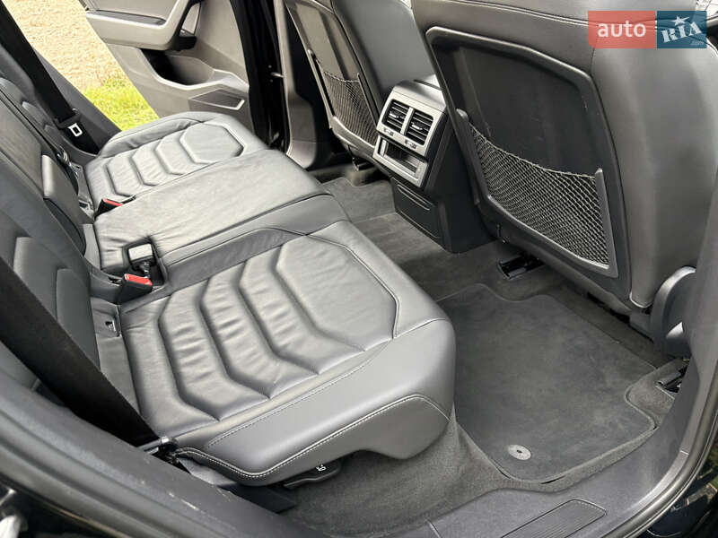 Внедорожник / Кроссовер Volkswagen Touareg 2021 в Луцке