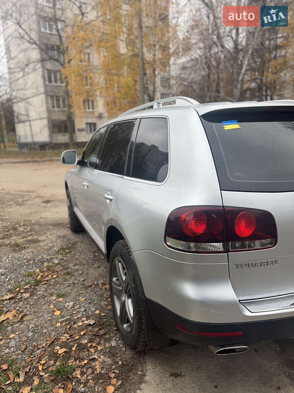 Внедорожник / Кроссовер Volkswagen Touareg 2007 в Харькове