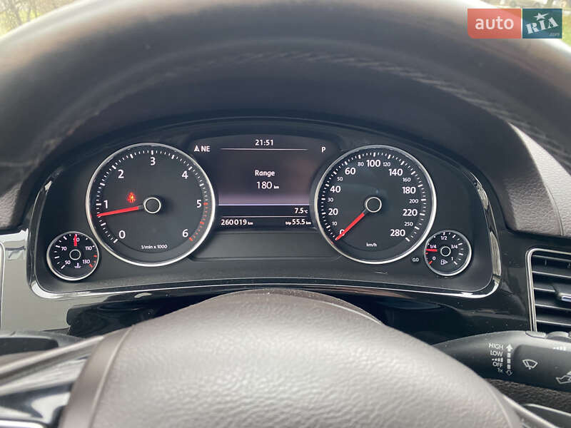 Позашляховик / Кросовер Volkswagen Touareg 2013 в Хмельницькому фото 68 Позашляховик / Кросовер Volkswagen Touareg 2013 в Хмельницькому