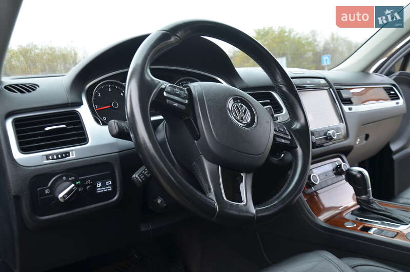 Внедорожник / Кроссовер Volkswagen Touareg 2012 в Дрогобыче фото 39 Внедорожник / Кроссовер Volkswagen Touareg 2012 в Дрогобыче