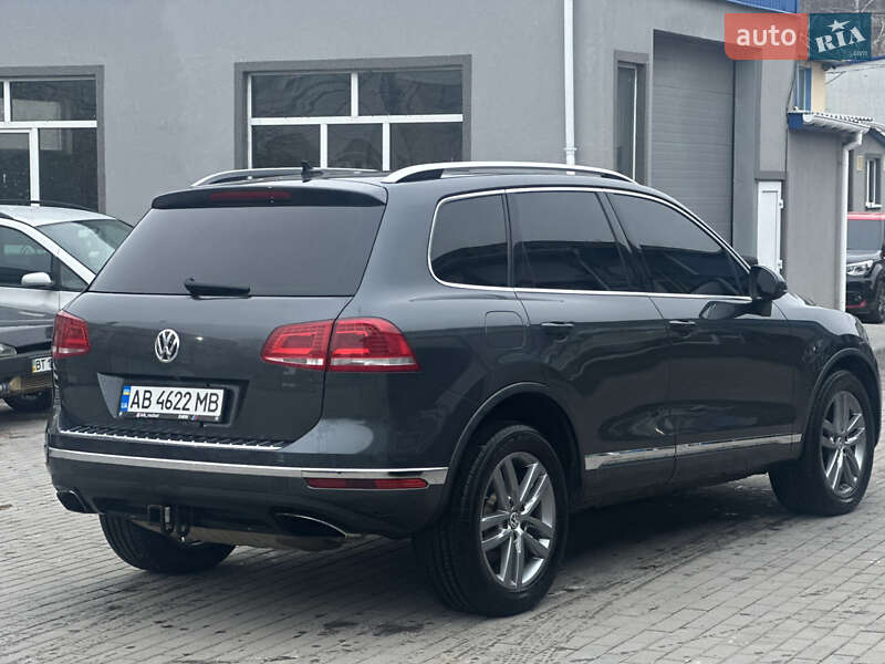 Внедорожник / Кроссовер Volkswagen Touareg 2015 в Виннице