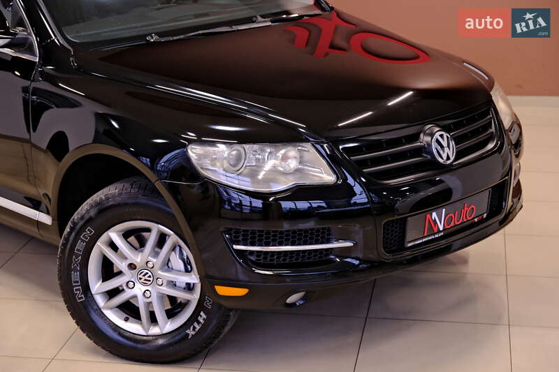 Внедорожник / Кроссовер Volkswagen Touareg 2008 в Одессе