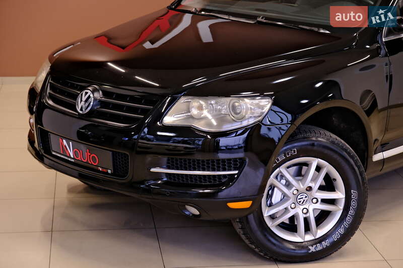 Внедорожник / Кроссовер Volkswagen Touareg 2008 в Одессе