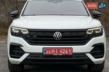 Позашляховик / Кросовер Volkswagen Touareg 2022 в Гнівані