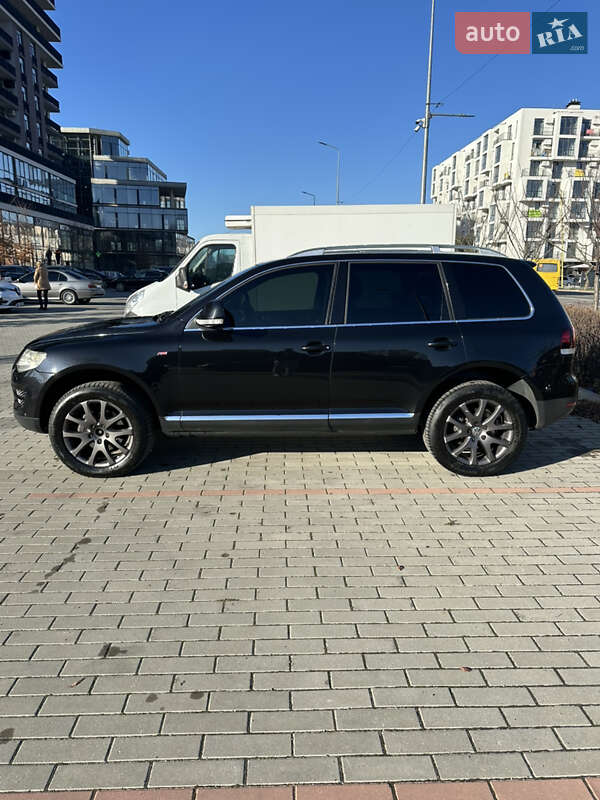 Внедорожник / Кроссовер Volkswagen Touareg 2007 в Ужгороде