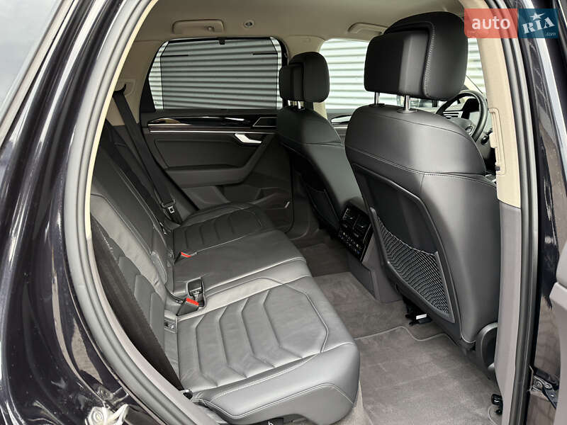 Внедорожник / Кроссовер Volkswagen Touareg 2021 в Ровно