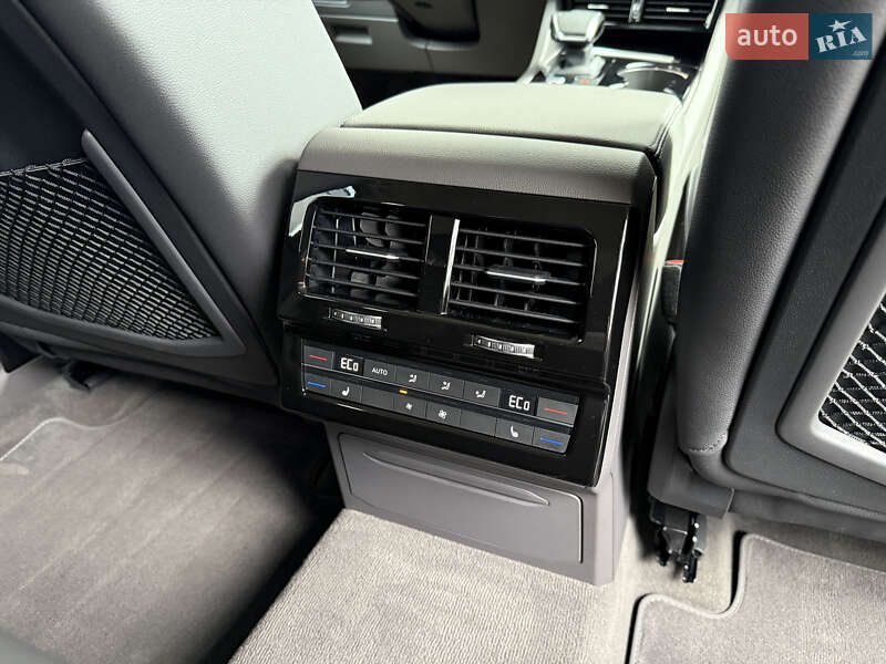 Внедорожник / Кроссовер Volkswagen Touareg 2021 в Ровно