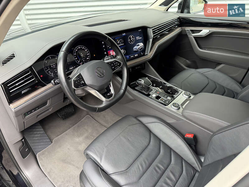 Внедорожник / Кроссовер Volkswagen Touareg 2021 в Ровно