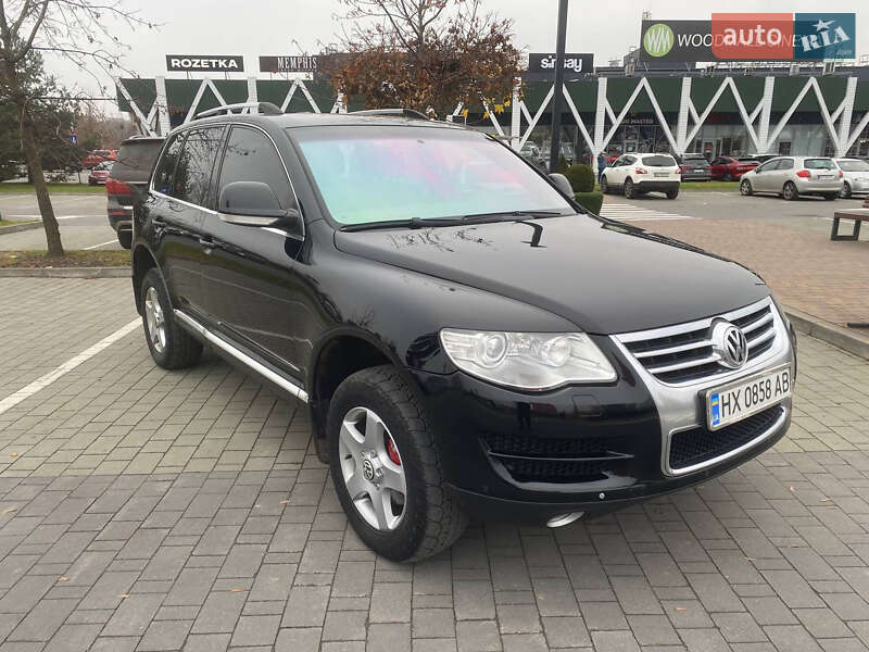 Позашляховик / Кросовер Volkswagen Touareg 2007 в Хмельницькому